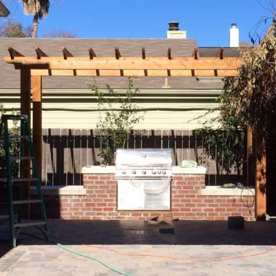 sholeen-outdoor-kitchen-with-pergola-in-progress