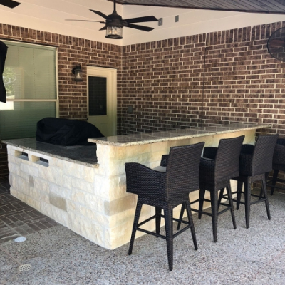tx-outdoor-sitting-area