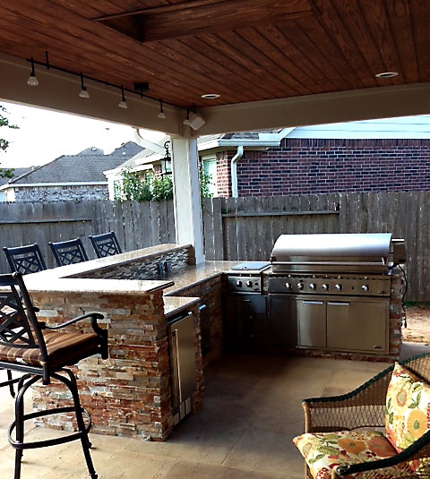 outdoor-kitchen
